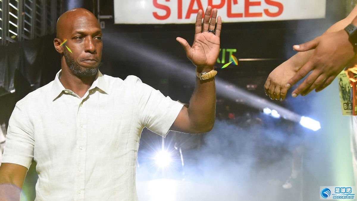 爱游戏官网网页版入口包含清晨体能课后；巴黎圣日耳曼更衣室发声备战NBA季后赛；信心回归；团队化学反应显著的词条